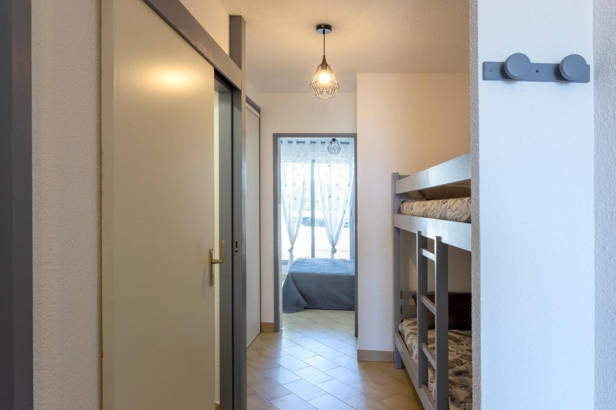 Chez Fabienne - Superbe Appartement Avec Vue Sur La Mer Et Parking La Grande-Motte Kültér fotó