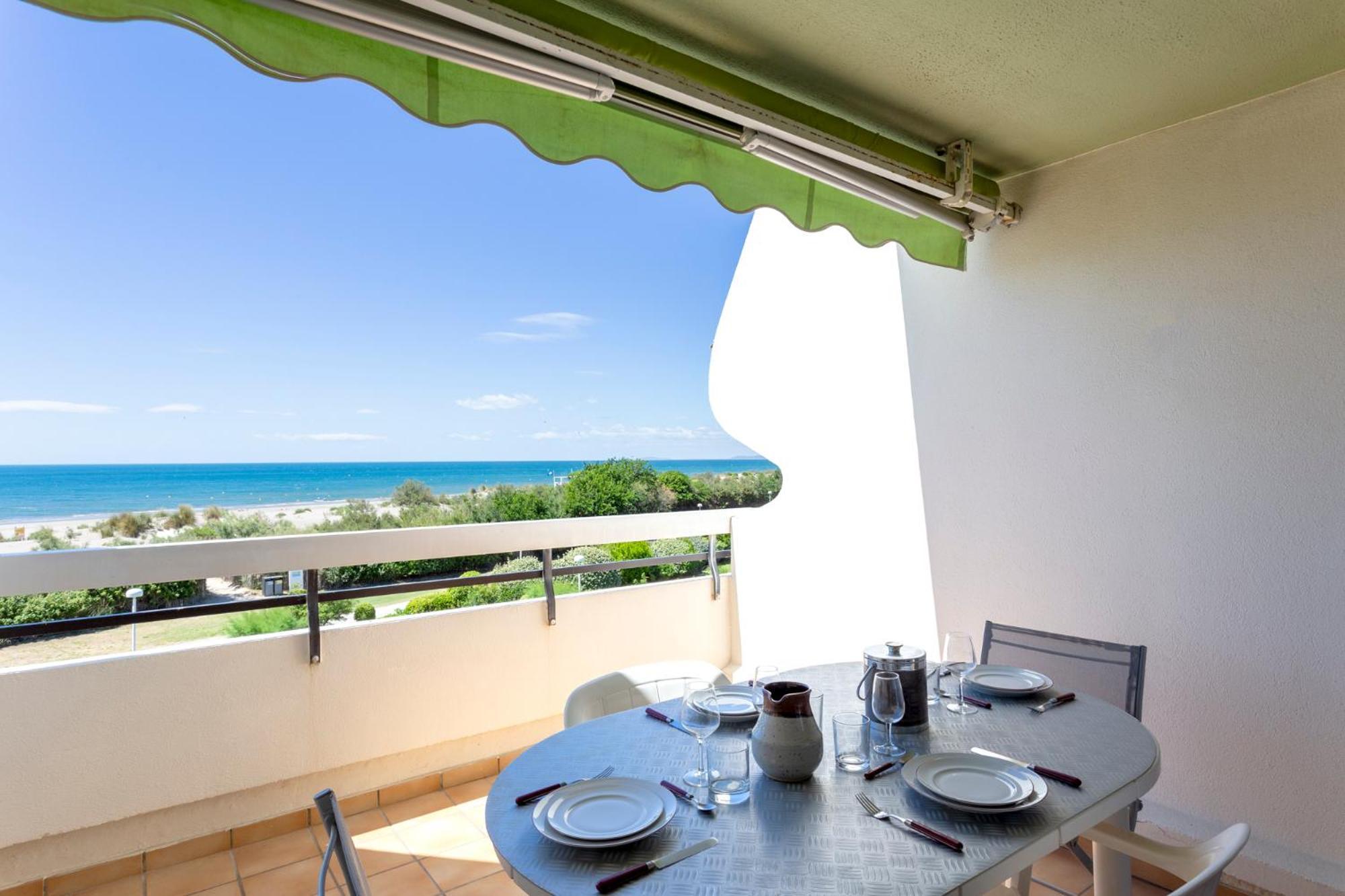 Chez Fabienne - Superbe Appartement Avec Vue Sur La Mer Et Parking La Grande-Motte Kültér fotó