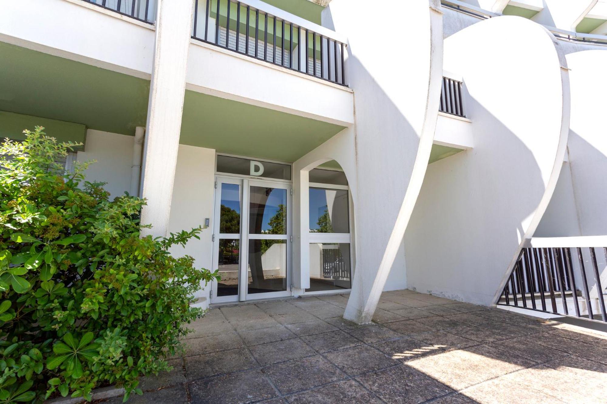Chez Fabienne - Superbe Appartement Avec Vue Sur La Mer Et Parking La Grande-Motte Kültér fotó